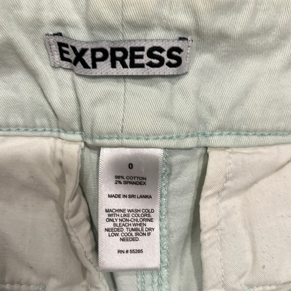 Express size 0 shorts in a light mint green color!